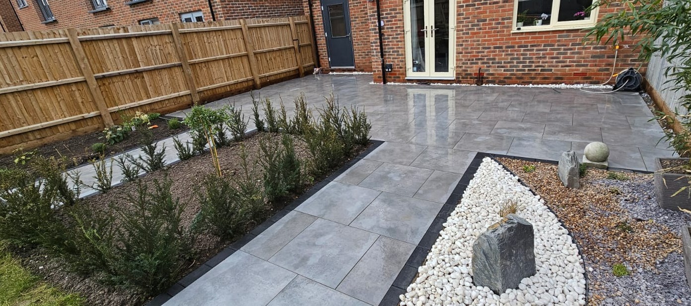 porcelain patio installation image