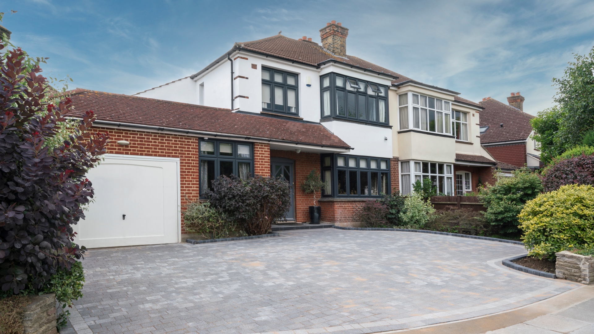 image of driveway with block paving